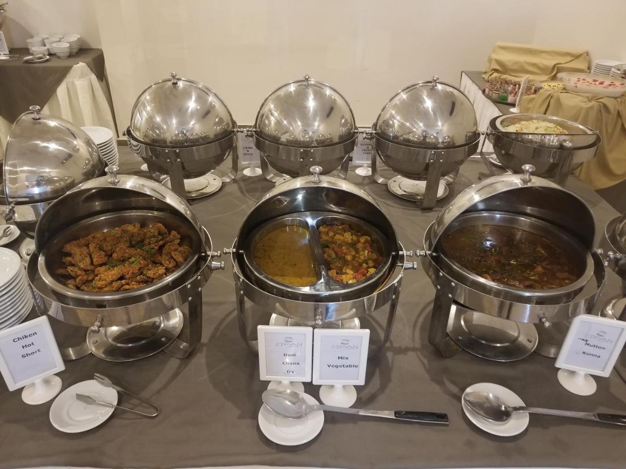 Zifan Hotel&Suites Karachi Buitenkant foto