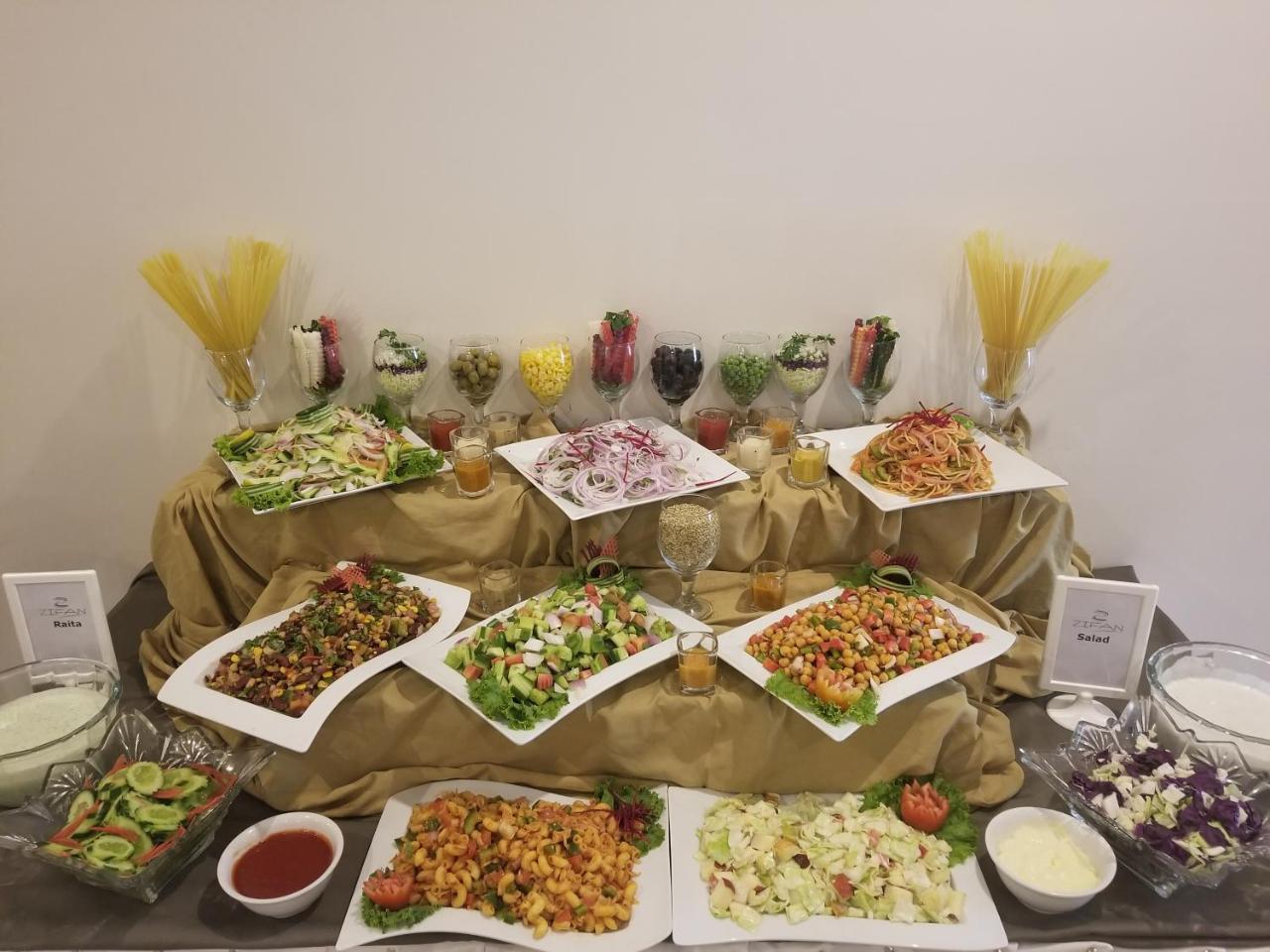 Zifan Hotel&Suites Karachi Buitenkant foto